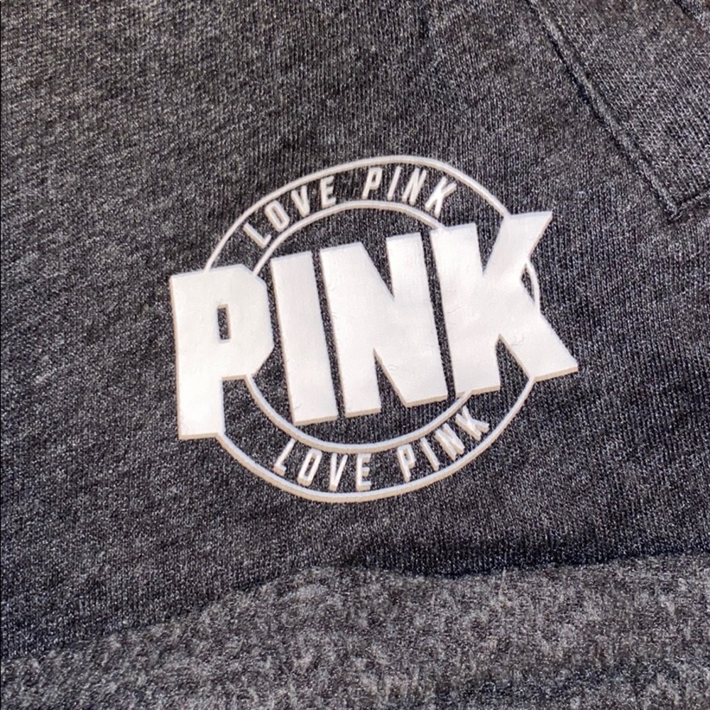 Pink shorts - Picture 2 of 3